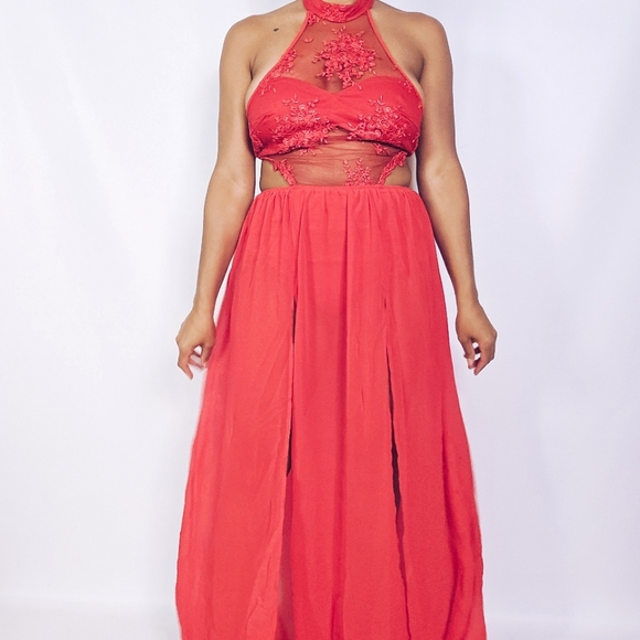 Halter Lace Maxi Dress - Picture 4 of 7